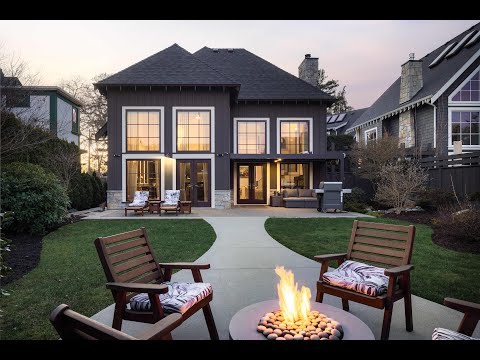 1029 Joan Crescent | Victoria, BC - The Agency