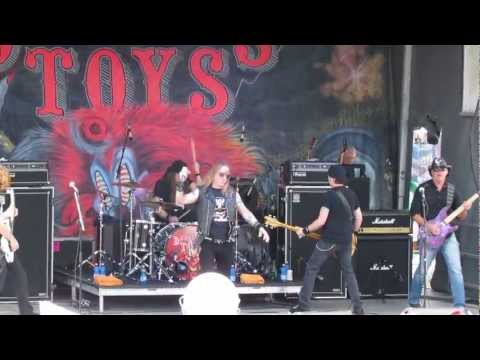 Dangerous Toys - Outlaw - Take Me Drunk - Monsters of Rock Cruise 2013
