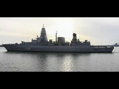 Schiffsgruß zum HAFENGEBURTSTAG@HOME: Fregatte HAMBURG