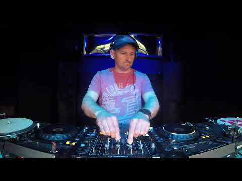 The Blue Oyster: Padslave / 08.09 / 18 - 19