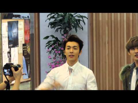 [DH Fancam] 150306 Arriving at Sukira