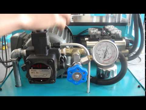 Coil Shaping Machine Adjusting Pressure for Oil Pump | Sinovance