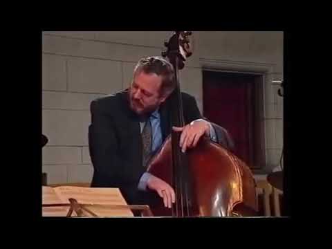 Niels-Henning Ørsted Pedersen - Samba Petit (live at the Nordic Council Music - 1991)