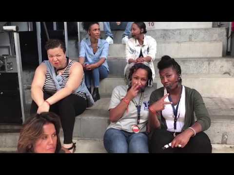 Gospelkoor G Roots backstage bij Guus Meeuwis 2017