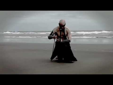 Manowar  ~ The Crown And The Ring