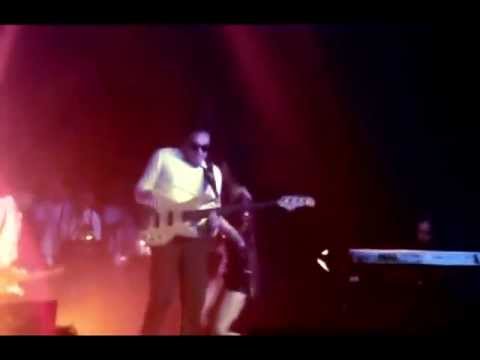 Andien & Barry Likumahuwa CINTA INI MEMBUNUHKU @ UJC 2012 Jakarta