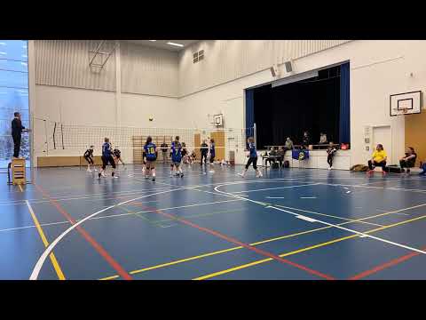 Salpis B tytöt vs Puma