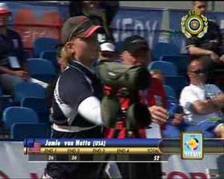 Jahna Davis-Jurenka v Jamie Van Natta – compound women’s semifinal | Porec 2006 World Cup stage 1