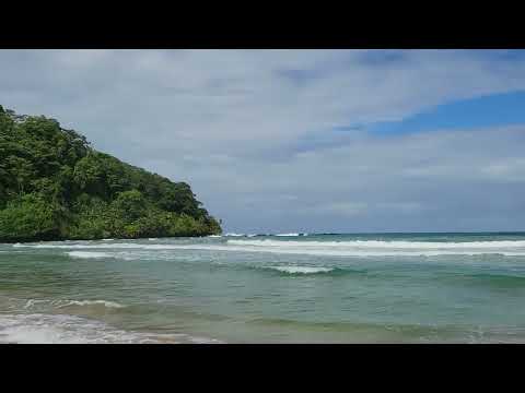 Waves at Wizard Beach, Isla Bastimentos, Bocas del Toro