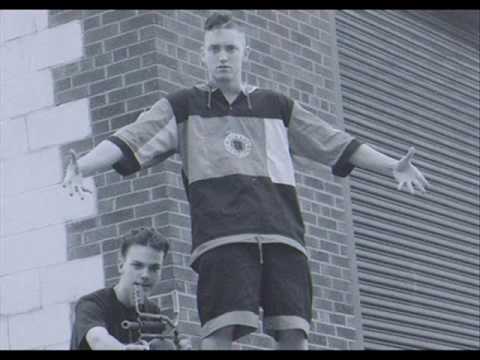 download lagu mp3 mp4 Eminem 1993, download lagu Eminem 1993 gratis, unduh video klip Eminem 1993