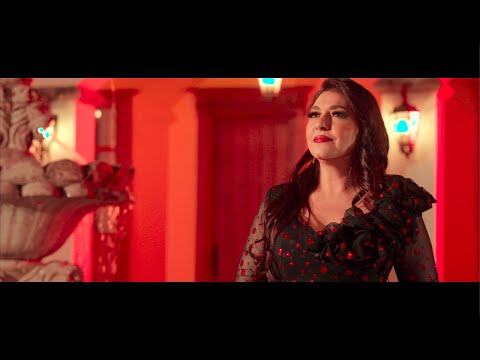 GRACIELA BELTRÁN - ESTÁN LLOVIENDO LÁGRIMAS (Official Video)