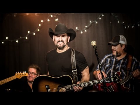 Ray Scott - Drinkin' Beer - Official Music Video