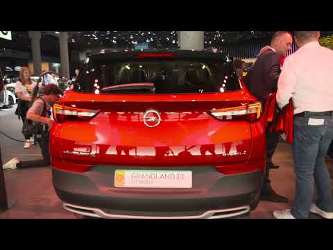 Popularny SUV Opla w wersji hybrydowej. Nowy Grandland X gotowy nawet na najdłuższe trasy