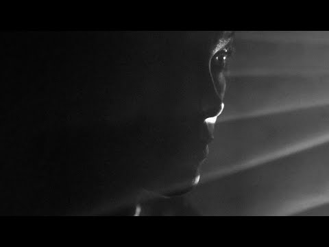 UNDRESSD - Knockin' on Heaven's Door (Official Lyric Video)