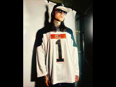 EYEZ HATE U, BEXEY - SUPERVILLAIN SYNDROME