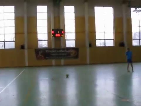 StrefaFutbolu.pl: Legendarni FF - Twoja Stara (1)