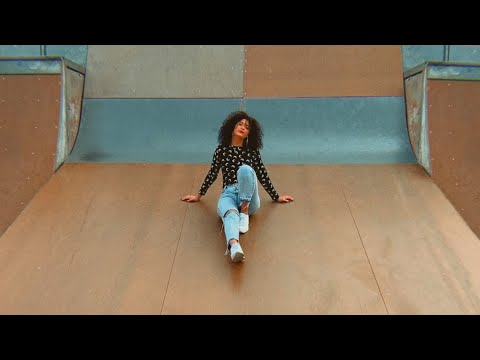 CZG - Full moon (Official Music Video)