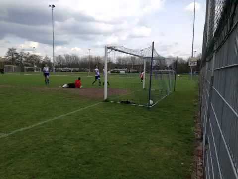 XerxesDZB B1 (za) vs. Feyenoord, sc (AV) B1 (za) 27-4-2013 14:04