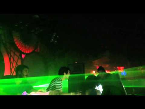 Mat Zo Fluxx- Kyau & Albert - Be There 4 You (Mat Zo Mashup) Daft Punk - One More Time