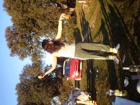 San José Muñopedro (Natalia imitando a steve urkel) 1