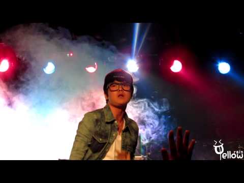 120812 Tiz Area 2 :: BABY K - 먹어버린다