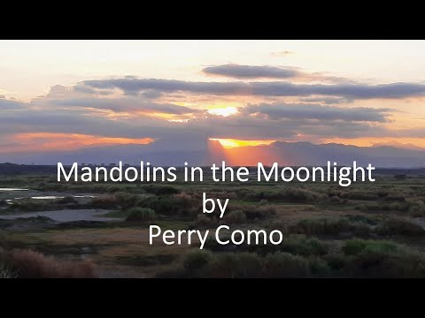 Perry Como - Mandolins in the Moonlight