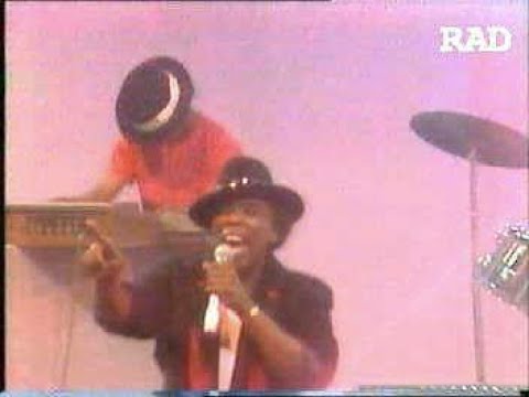 Monwa and Sun - More Live