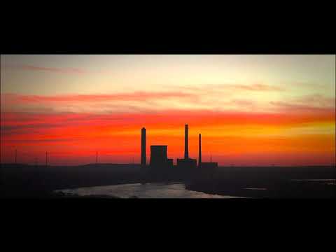 Sonnenaufgang am Niederrhein / Rheinkilometer 803.5 bei Mehrum 2021