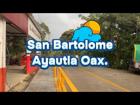 Lluvia en San Bartolome Ayautla Oaxaca Y la Gente Trabaja y Camina