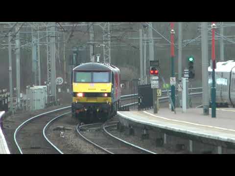 90039+035'nb Crewe Electric Carlisle lightengines on test Wigan North Western 1'2'22