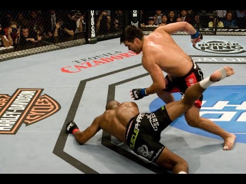 Machida knocks out Rashad Evans to win the belt