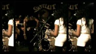 Fatoumata Diawara - "Alama" live