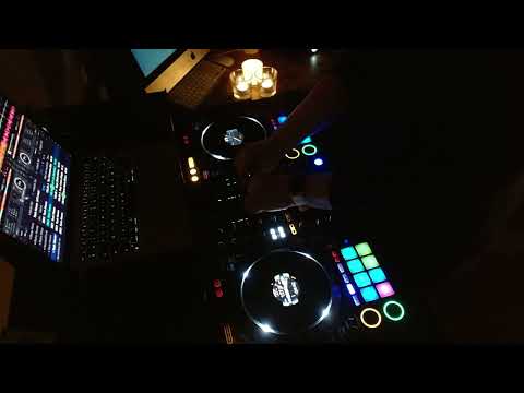 Maximono With Saturday Vibes Tech House / House / Progressive / Techno