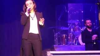 Emre Aydın & Model - Sensiz Olmaz (15.01.2015-Bostancı)HD