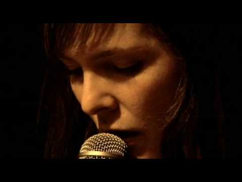 Effi Briest - Rhizomes & The Newlywed Song