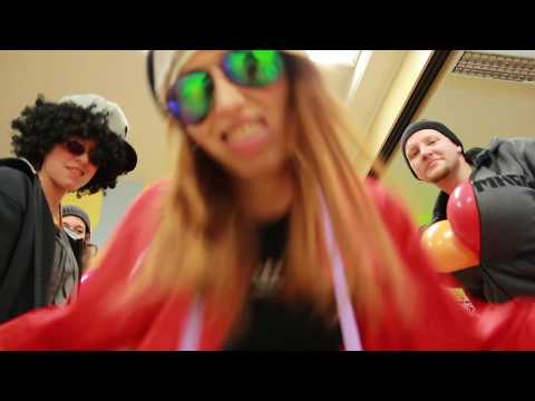 Pracovníci NZDM Modrý pomeranč vs. breakdance