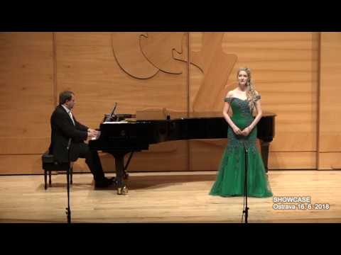 Nikola Uramová - aria Rusalka "Měsíčku na nebi hlubokém" (A. Dvořák)