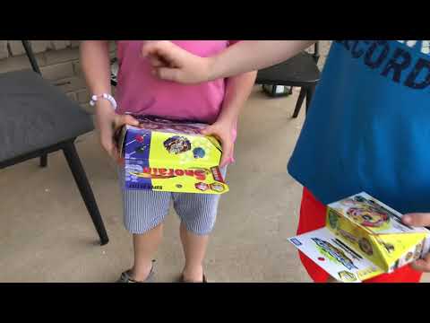 Beyblade unboxing! Legend Sprizon & Screw Trident!