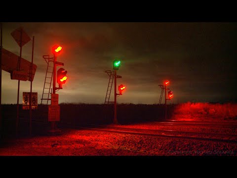 Five Locomotives On Early Morning 7902V Mildura Containers (8/2/2021) - PoathTV Australian Trains