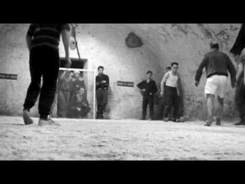 Münchner Kellerfußball mit Löwen-Stars - TSV 1860 wird 150 Jahre