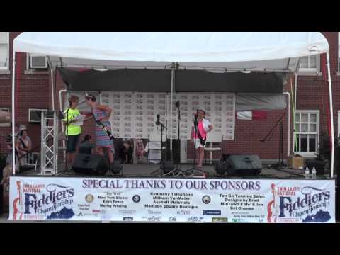 Introduction of Fiddle Queen @ Twin Lakes National Fiddler Championship 2015