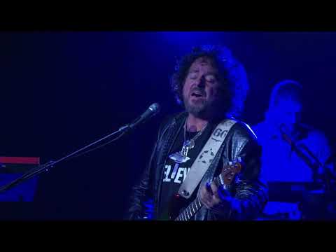 Toto - I Won't Hold You Back (With A Little Help From My Friends)