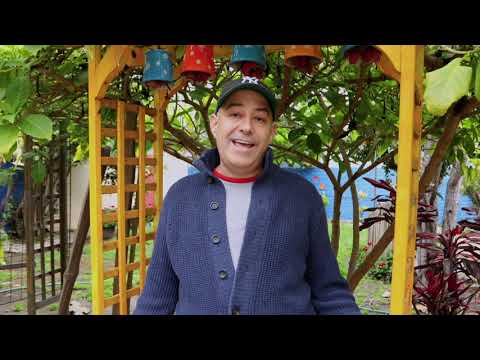 Act Breaks: Whoville sings