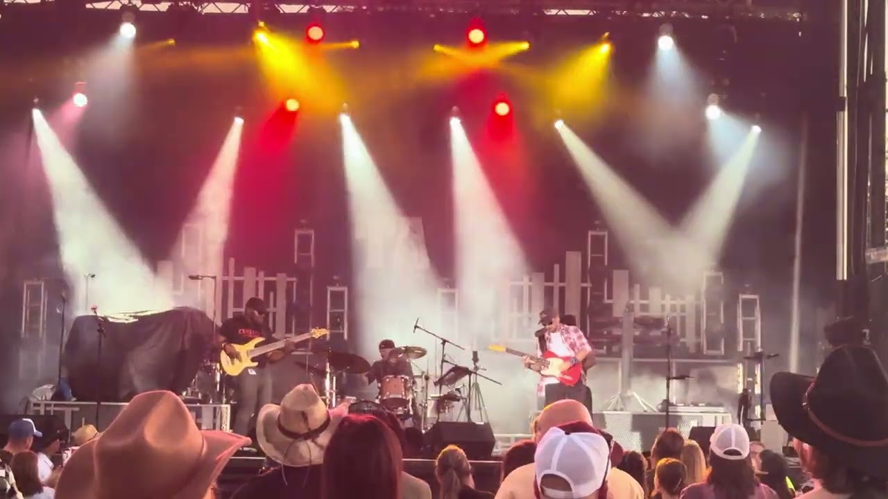 Promotional video thumbnail 1 for Crossfire Creek (New Country Band)