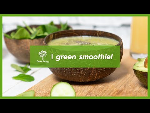 The Perfect Green Smoothie in our Coconut Bowls