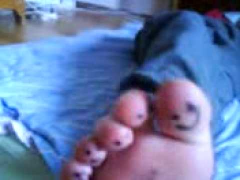 Fötterna demonstrerar