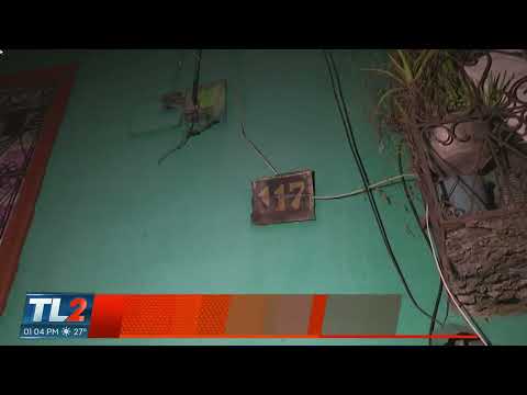 Hombre muere tras atacar con arma blanca a policías en Uluazapa. TL2