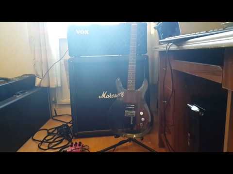 Vox V125  1983 Burny les paul and Harley Benton British.