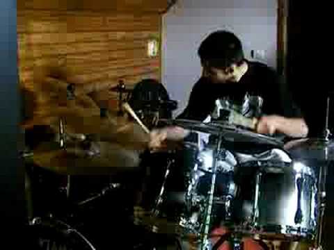 Morgan play drum 1