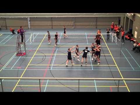 Triade H6 - Zuvo H2 za 04-12-2010 eerste set deel 2